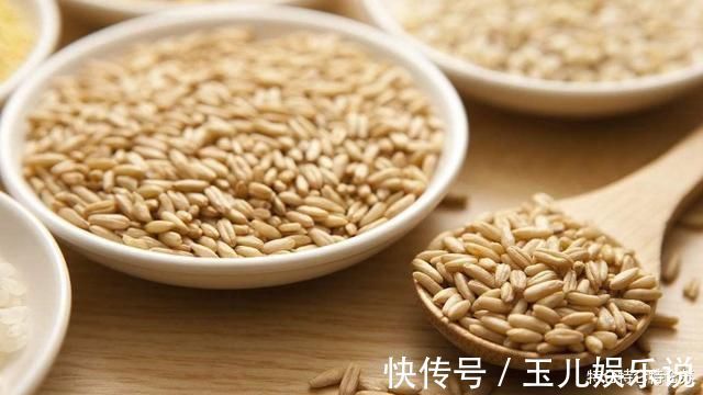 玉米面|常吃玉米面可以降血糖？提醒：血糖高的人，不妨试试这3物加一茶