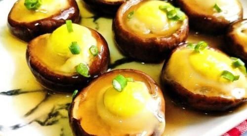  孩子|鹌鹑蛋和香菇是绝配，上锅蒸一蒸，营养又美味，小朋友一口一个