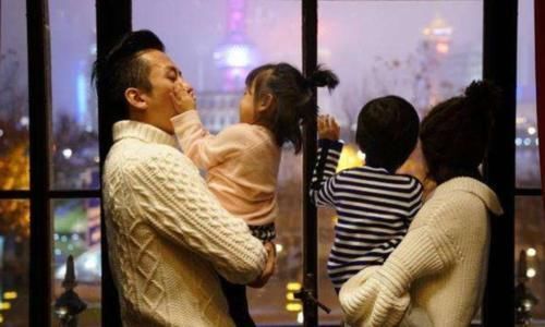 李晨住四合院,baby住别墅,邓超住小区,跑男只有他还在租房住