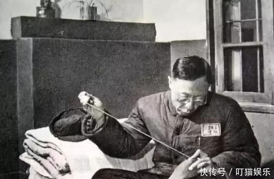 寻常|溥仪不愧是当过皇帝的人,第一份工资买的东西寻常人不会买!