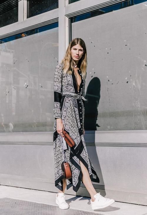 仙女裙+运动鞋=今年最潮穿法，不挑年纪不挑身材，谁穿谁好看