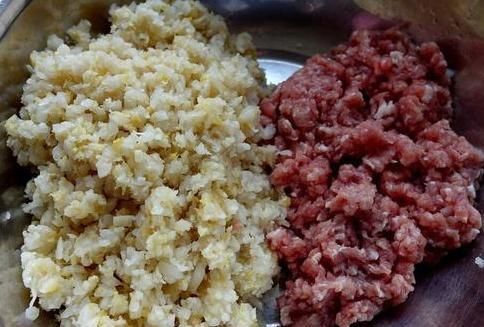 顺序|拌饺子馅时，先放盐还是先放油好多人顺序错了，难怪饺子不鲜香