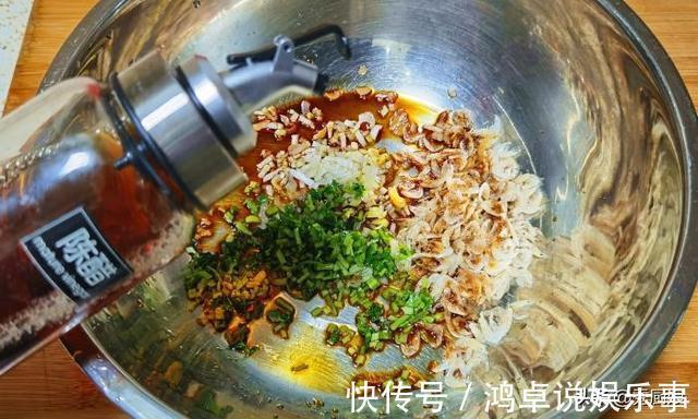 大葱|冬天吃馄饨，韭菜靠边站，用它做馅最香，鲜嫩多汁营养高，超好吃