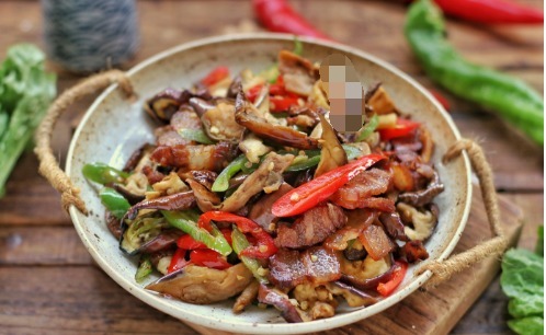 抢手|这菜新鲜又常见,晒成干真抢手,和腊肉是绝配,一次晒10斤都不够