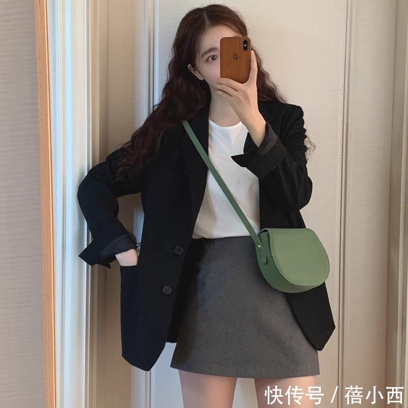 运动裤|穿搭技巧大全:会选衣服颜色,比款式本身还要关键,建议收藏