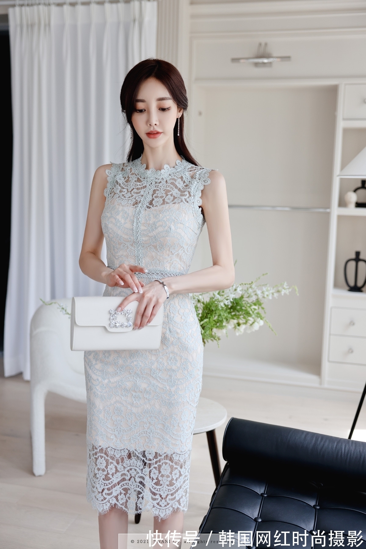 高跟鞋|女神孙允珠高清时尚搭配:薄荷色花雕连衣裙,高级的优雅美