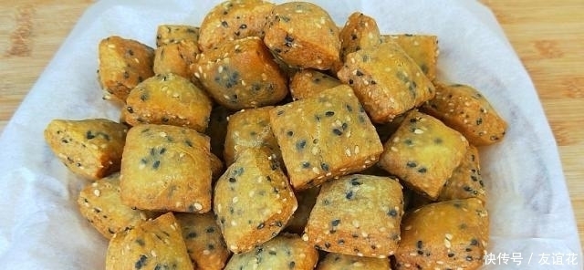 芝麻|1碗面粉,1个鸡蛋,试试这个新鲜做法,比油条还香,比麻叶还好吃