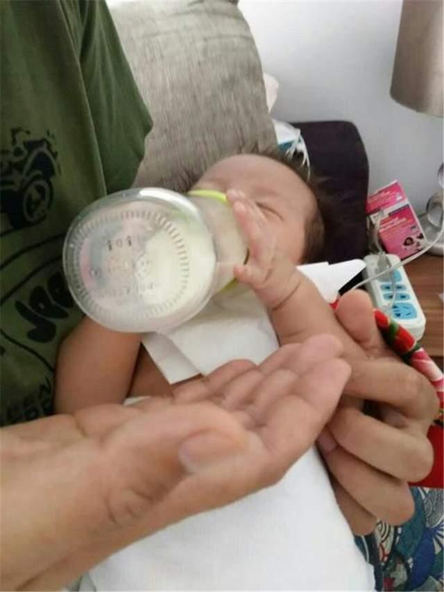 饭碗|有一种“大意”叫用开水烫奶瓶,妈妈是省事了,可受苦的是宝宝!