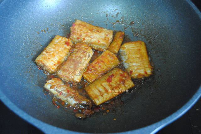 煎鱼|煎鱼总破皮?多加这1步,鱼皮完整,任翻不破,出锅太完美了