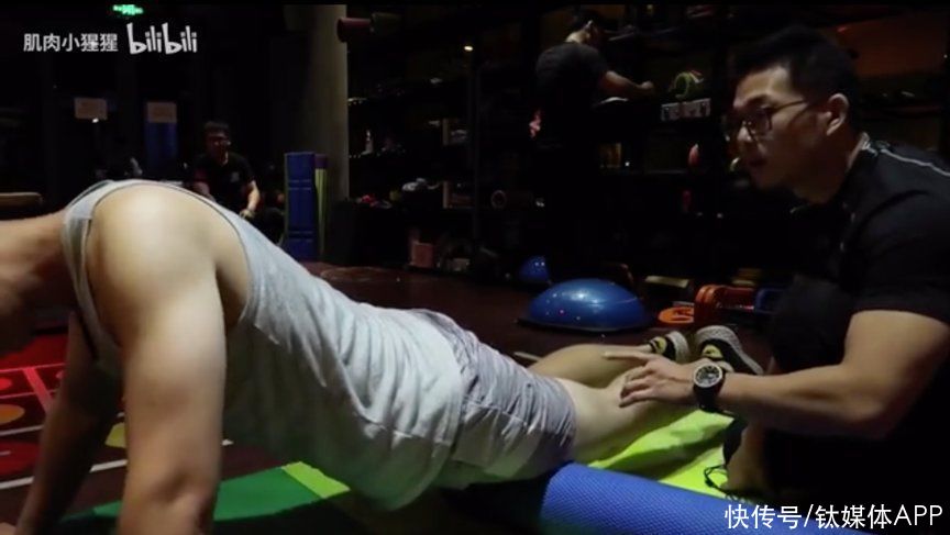 这届年轻人，一到深夜就「打卡」健身房