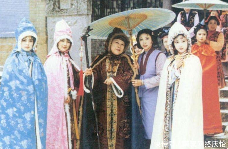 凤姐|为何说红楼梦后四十回不是曹雪芹所著?真正的富贵到底长什么样