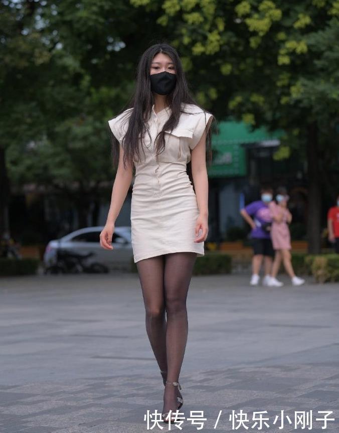 女人|如果说女人像水,那么这美女就可以水滴石穿!呈现出不一样的味道