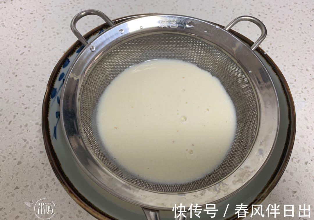 抹茶粉|天热吃这糕点正适合，不烤不炸，冰冷爽口又糯又香，咬一口还爆浆