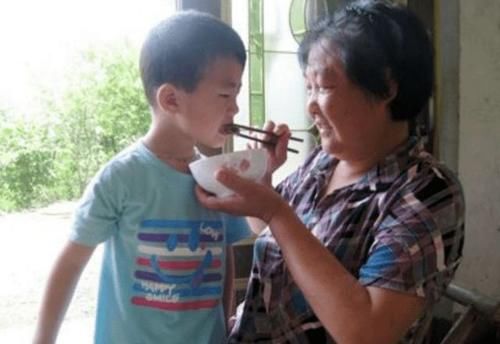 葡萄糖酸锌|广州3岁男童，坚持吃鸡内金化解积食，结果怎么样？