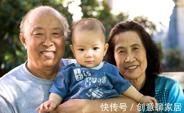 包子|隔辈带娃不用心?观察了很多孩子,发现爷爷奶奶带娃有共同点