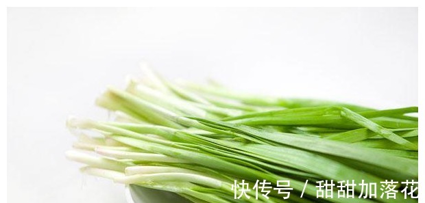 韭菜|男人补肾还仅吃韭菜用它泡水喝,坚持一个月,身体发生明显变化!