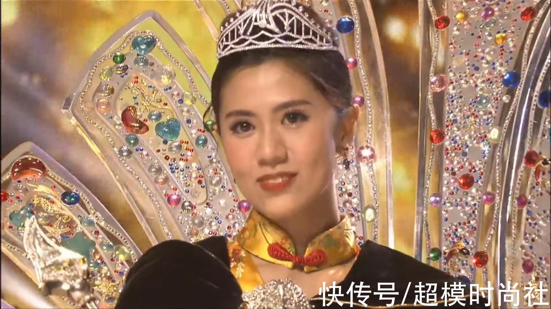 亚姐2021选美结果出炉，冠军爆冷获两奖，俗气旗袍遭吐槽