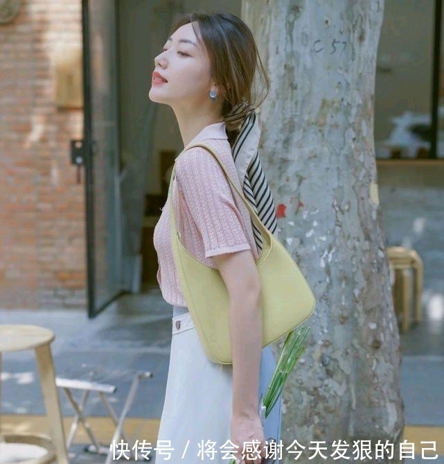 t恤|用精致的穿搭邂逅盛夏,温柔婉约的搭配,释放自身的魅力