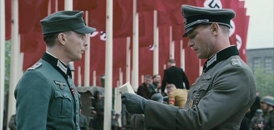 军衔|二战时期，希特勒掌管德国所有军队，为何其军衔只是一个下士？