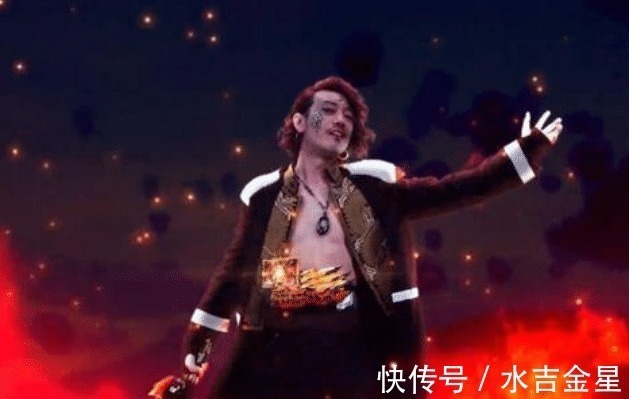 圣刃|假面骑士圣刃剧场版形态竟是拼凑而成,盾牌来自四仔,腰带用邪王飞龙涂改