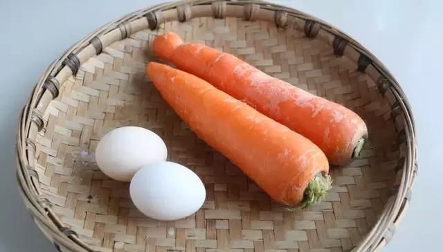 面食新吃法,比面包简单,比油条好吃,我家隔三差五就做,太香了