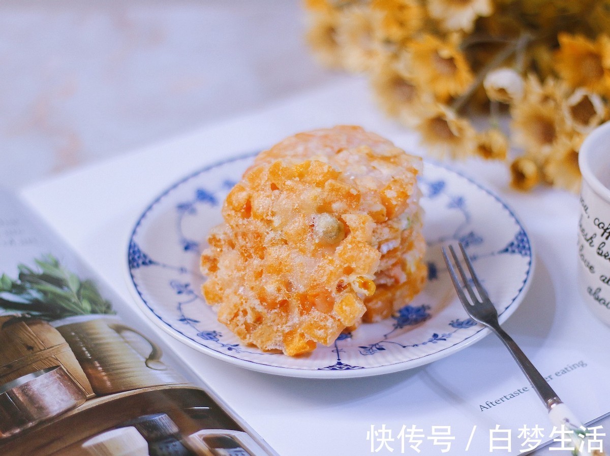 模具|红薯别总煮着吃,放入煎锅中烙一烙,外酥里嫩,太好吃了