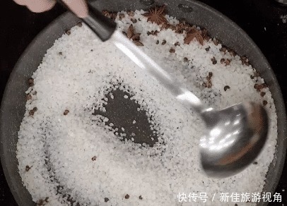 猪肉|腌腊肉,放多少盐合适牢记这个比例,做好咸香入味,久放不坏