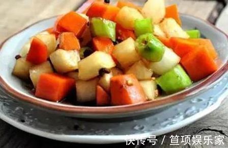 清炒藕丝|美食推荐酱拌茄子土豆泥、红焖猪蹄、清炒藕丝、酸辣萝卜丁