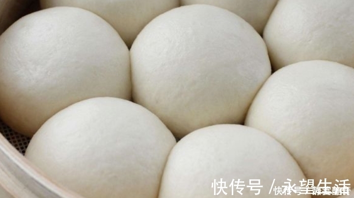 馒头店老板:发面别用酵母白糖,多加一样东西,10分钟发一大盆!