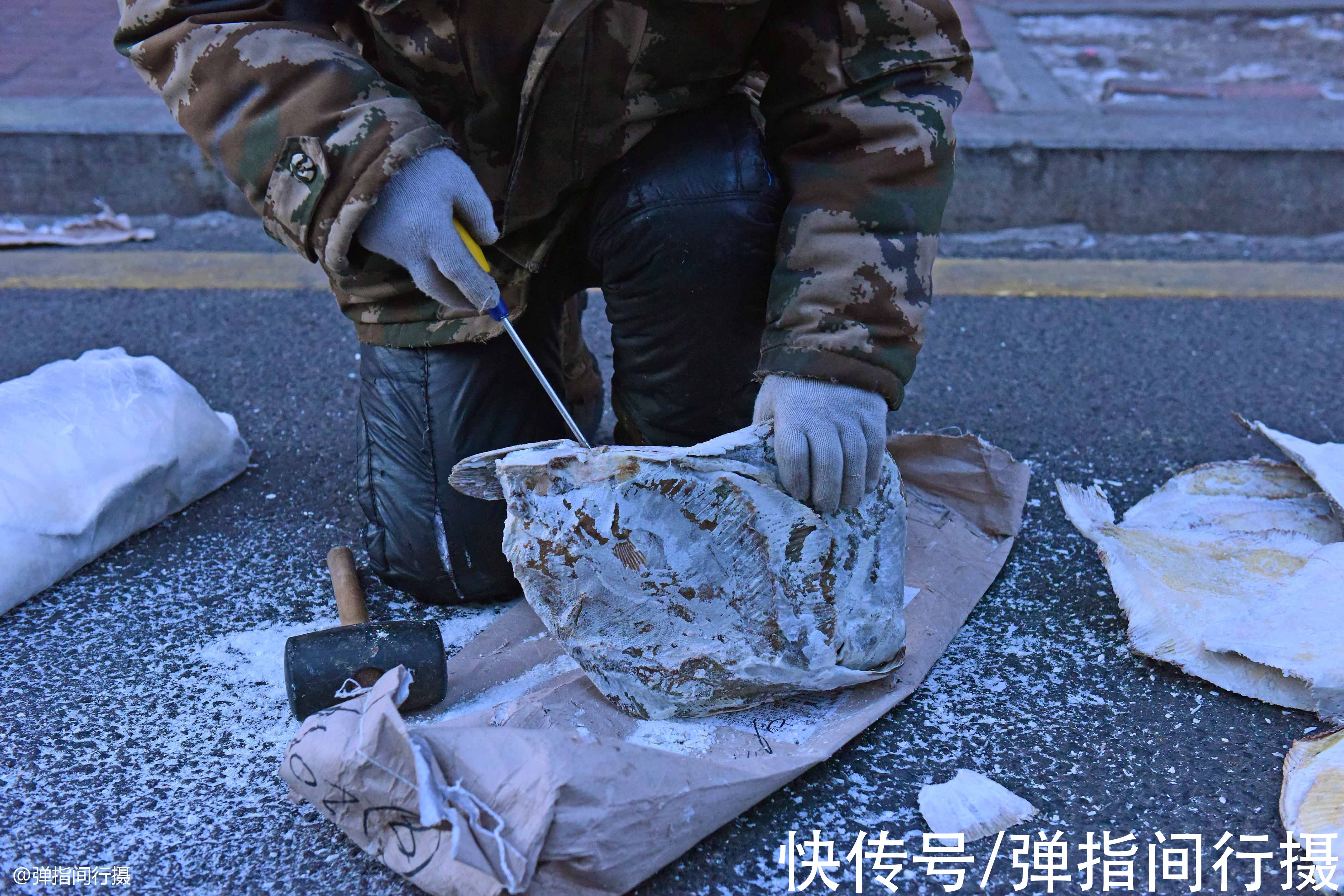 市井|黑龙江零下40度的户外早市，货品冻成冰块，难得一见的市井风情
