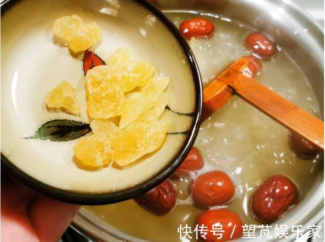 食物|秋季是养肺的“黄金期”,这润肺的食物经常吃一点,肺好人健康