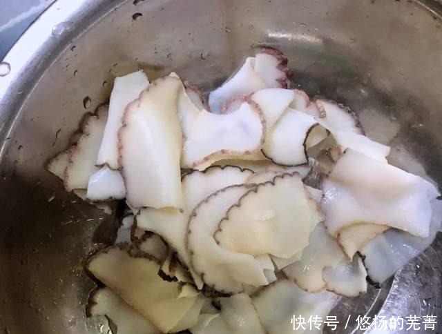  年夜饭家常菜推荐麻婆豆腐，鲍鱼西兰花，干煸四季豆，轻松搞定