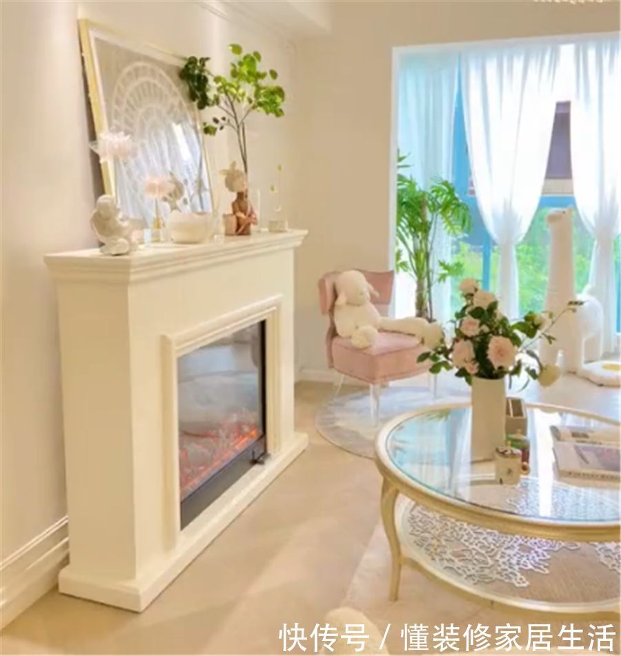 粉色系|她拒绝黑白灰极简,将套内80㎡的小家装修成粉色系,网友:太好看