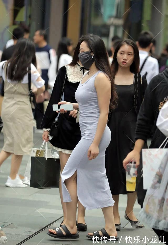 身形 身材魁梧也无需扮嫩,借鉴3个搭配小心机,照着穿百搭又显瘦