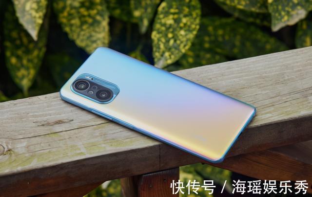mini|目前“几乎完美”的五款手机，缺点少之又少，口碑都很高