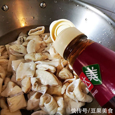 冬日里来一道肥肠煲,保你一天元气满满