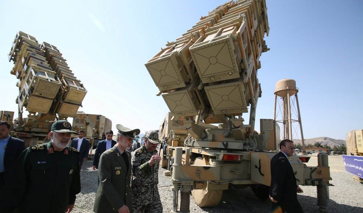 东南|美国封锁宣告失败,大批导弹进驻伊朗东南发射场