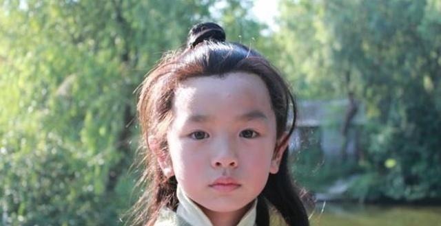 皇帝&初唐四杰之一骆宾王,写出的诗和词非常的经典,曾被皇上称赞