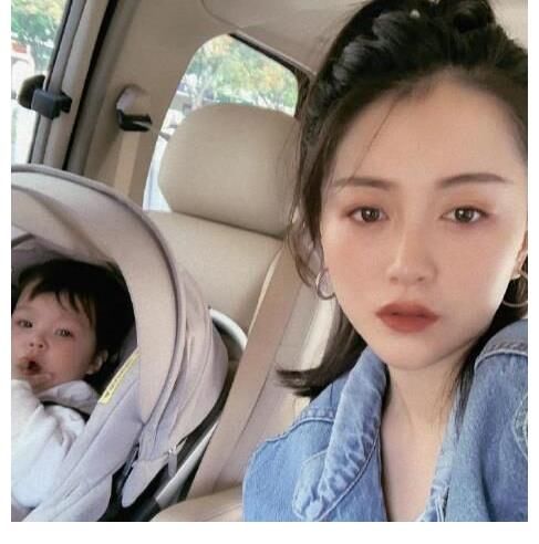 參加《好聲音》被淘汰，意外被愛奇藝總裁看上，今29歲成人生贏家