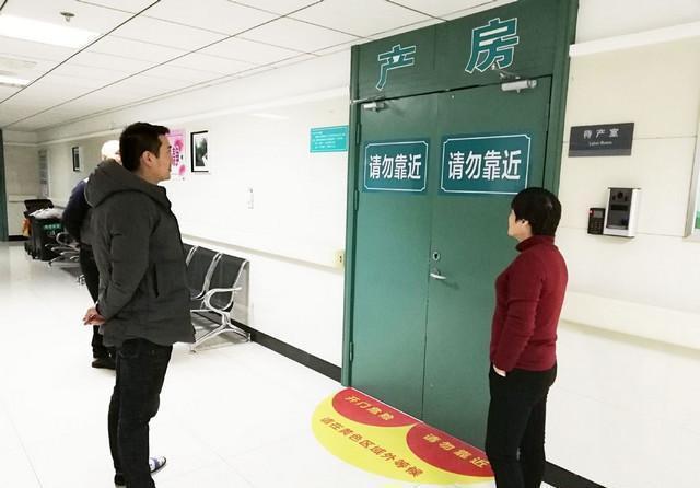 乳白色|新生儿全身涂满“猪油”，母子相见吓坏产妇医生这是好事