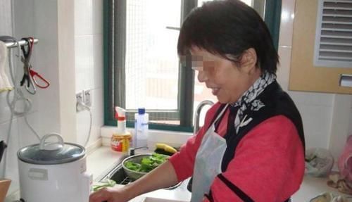 监控|双胞胎哥哥总在半夜哭醒,宝妈偷在房间安装监控,查看后崩溃痛哭