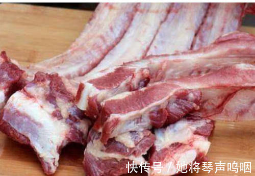 白醋|炖排骨一煮就老？多数人此步易做错，难怪排骨不入味儿也不鲜！