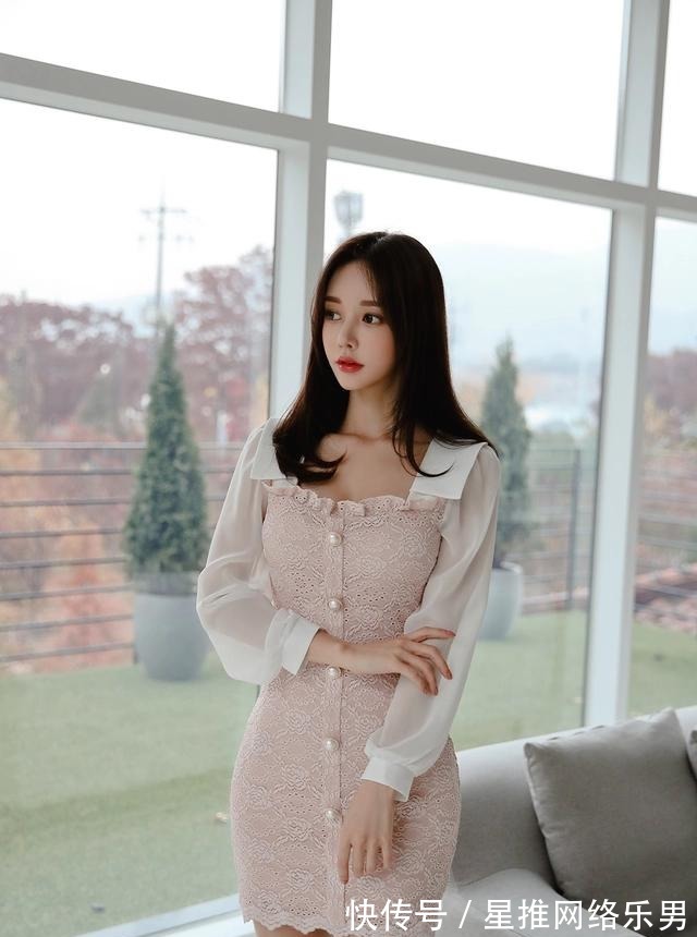 穿搭|潮流穿搭:幻粉玲珑少女波斯粉菊包臀裙,孙允珠的穿搭真可爱