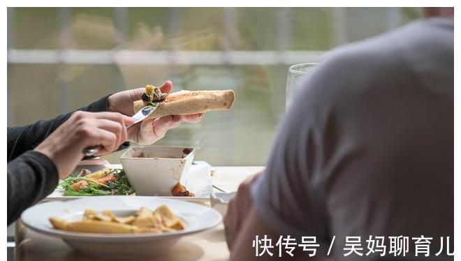 不良习惯|老年人容易膝关节疼痛？这4件膝盖“害怕”的事，建议尽早改掉