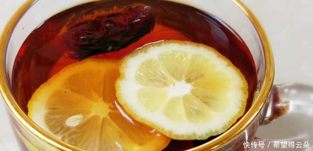 春天宜食甘,紅棗放到鍋里炒一炒,每天一粒堅持食用好處多!