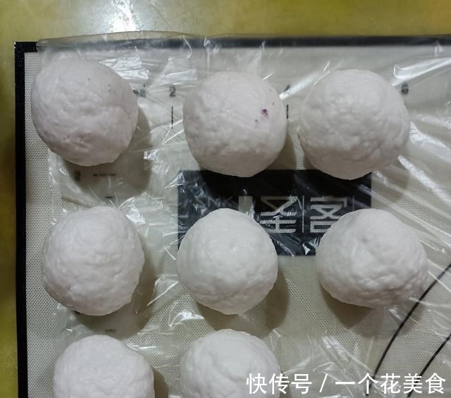 水晶紫薯糕,晶莹剔透,好吃不上火!