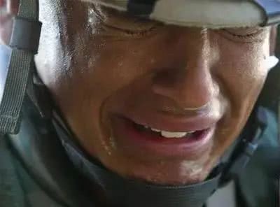 开战|别整天说开战!你热爱战争的唯一原因是没参加过战争!