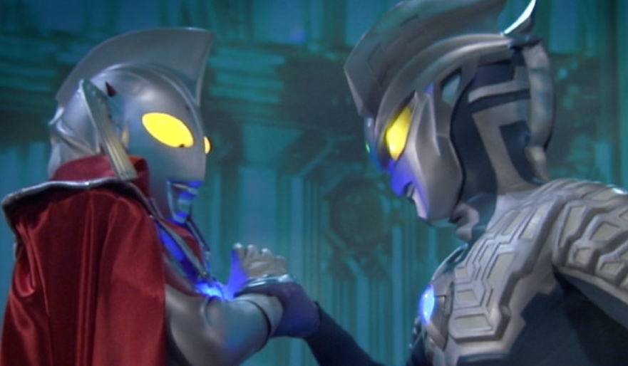 A站B站和腾讯平台因奥特曼放送爆笑掐架 这比01商战有意思