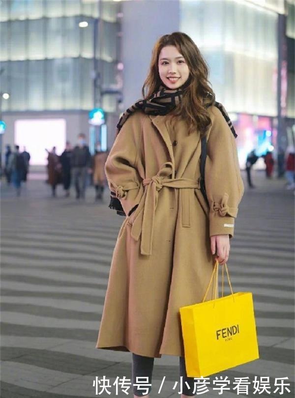优雅|不输外国的国内街拍,时髦保暖彰显优雅气质,简约大方引领潮流