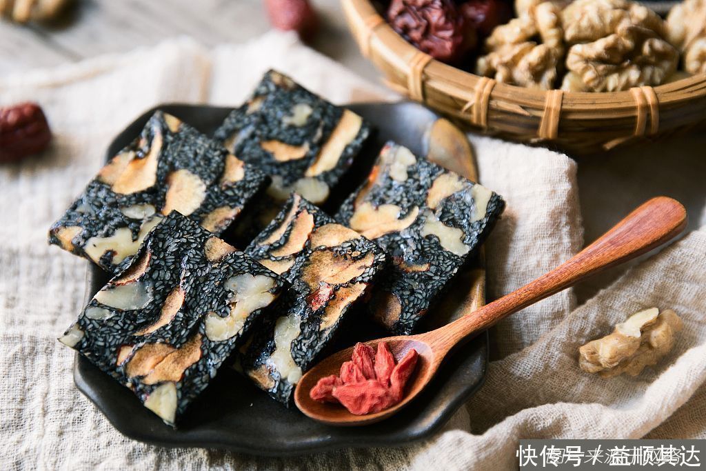 血红蛋白|气血不足老得快,常吃5种食物,脸色更红润,一天比一天“年轻”